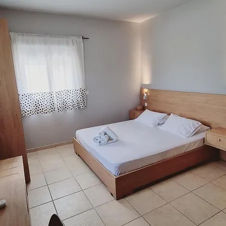 Chloe Apartmán Lixouri